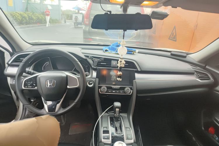 Used Honda Civic 2016 220TURBO CVT Luxury Edition
