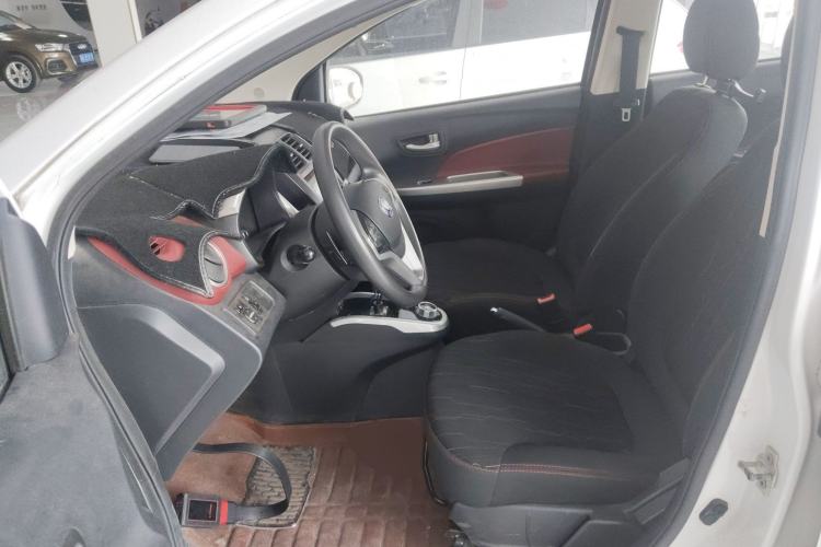 Used CHANGAN Benni 2015 1.4L IMT Prestige Model China V Standard