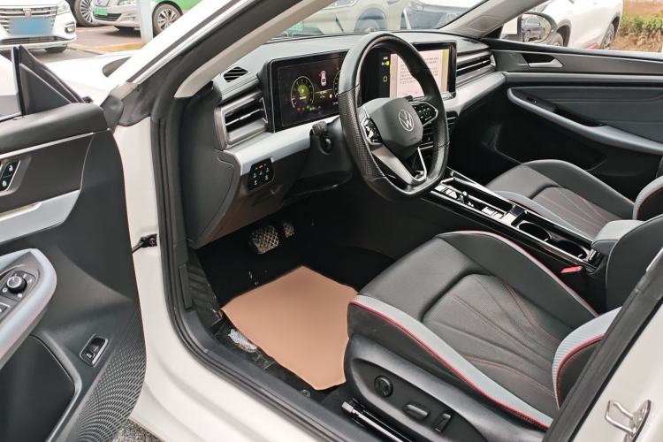 Used Volkswagen Lamando 2023 Lavida L 280TSI DSG Cool & Spicy Edition
