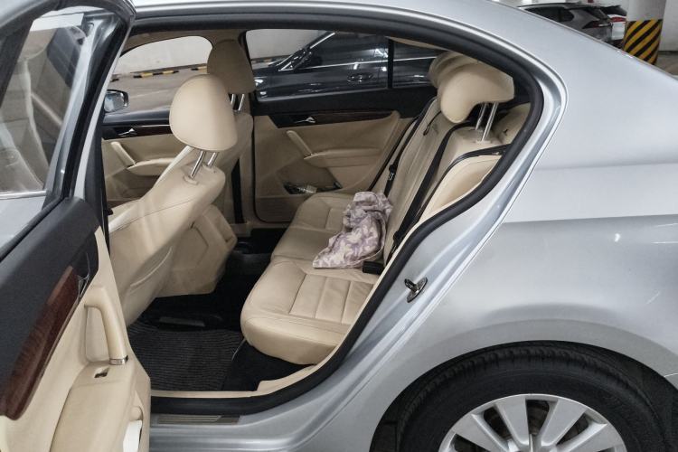 Used Volkswagen Lavida 2013 1.4TSI Manual Comfort Edition
