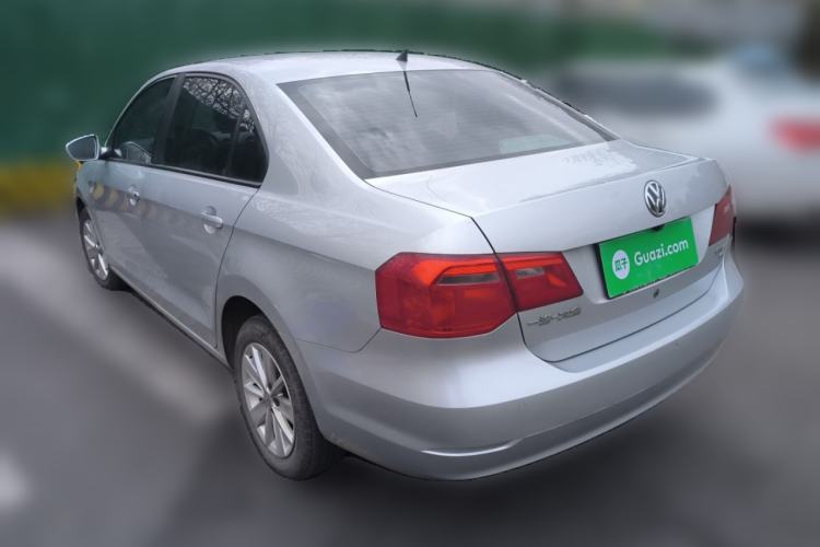 Used Volkswagen Jetta 2015 1.6L Manual Comfort Model