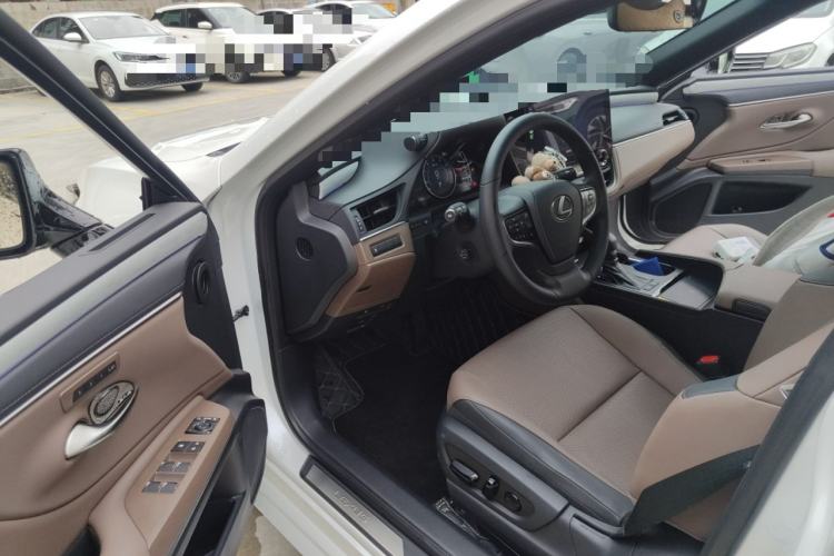 Used Lexus ES 2025 200 Premium Edition
