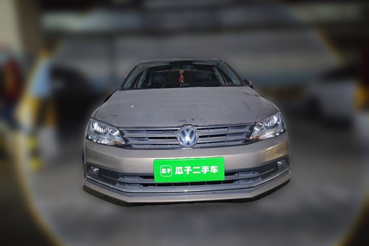 Used Volkswagen Sagitar 2017 1.6L Manual Comfort Model Front