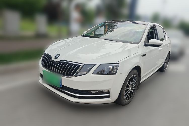 Used Skoda Octavia 2019 1.5L Automatic Smart Drive Luxury Edition China VI Standard