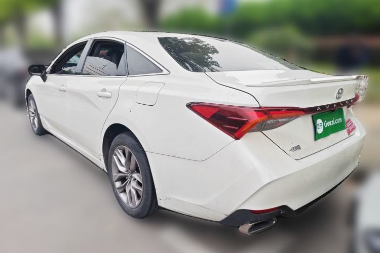 Used Toyota Avalon 2019 2.5L Ambition Version China VI Standard
