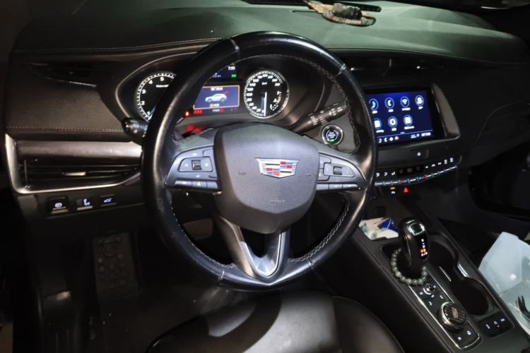 Used Cadillac XT4 2018 28T Two-Wheel Drive Tech Version