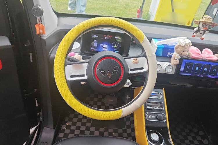 Used Wuling Hongguang MINIEV 2022 GAMEBOY 300km Urban Wind-Chasing Limited Edition