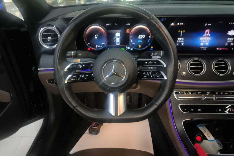 Used Mercedes-Benz E-Class New Energy 2023 E 350 e L Plug-in Hybrid Sports Sedan
