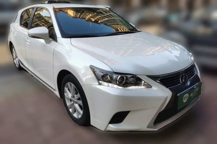 Used Lexus CT 2014 CT200h Elite Edition Monochrome Front Right 45 Deg