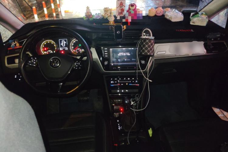 Used Volkswagen Touran 2021 Volkswagen Touran L 280TSI DSG Boundary Edition 7-Seater