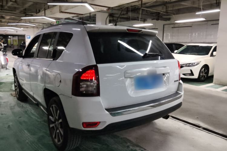 Used Jeep Compass 2014 Revised Version 2.4L Four-Wheel Drive Luxury Edition Exterior 2