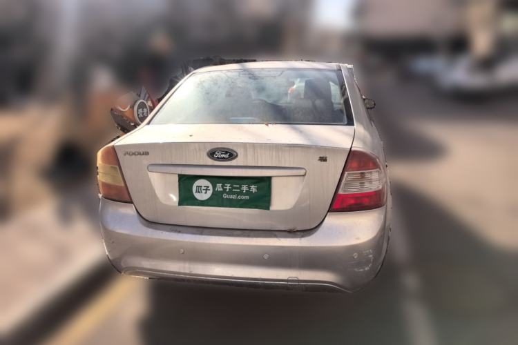 Used Ford Focus 2011 Sedan 1.8L Manual Comfort Model
