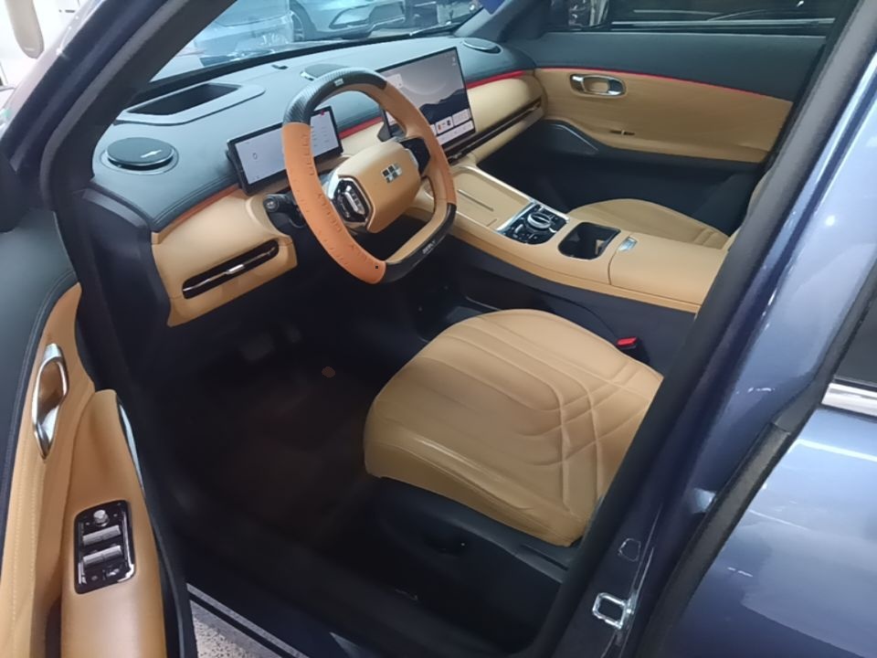 Geely Galaxy Xingjian 7 EM-i 2025 120km Navigator Edition — снимка 17
