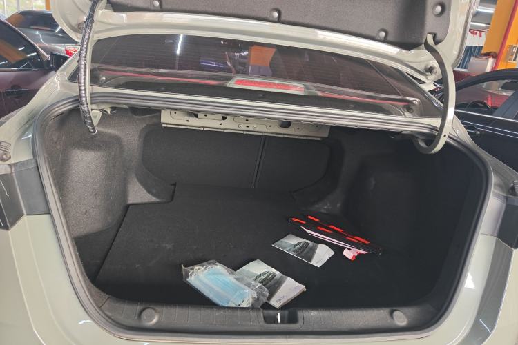 Used Geely Auto Binray 2022 Binrui COOL 1.5T DCT Electric Edition Trunk