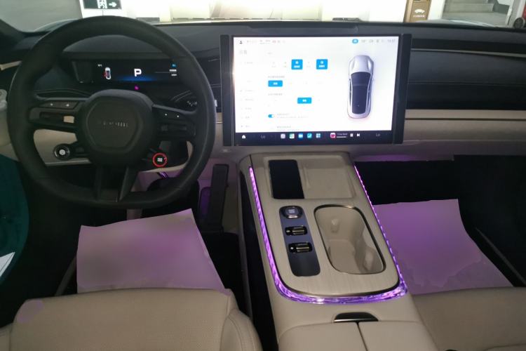 Used Xiaomi Auto SU7 2024 Rear-Drive Long-Range Intelligent Driving Version Center Console