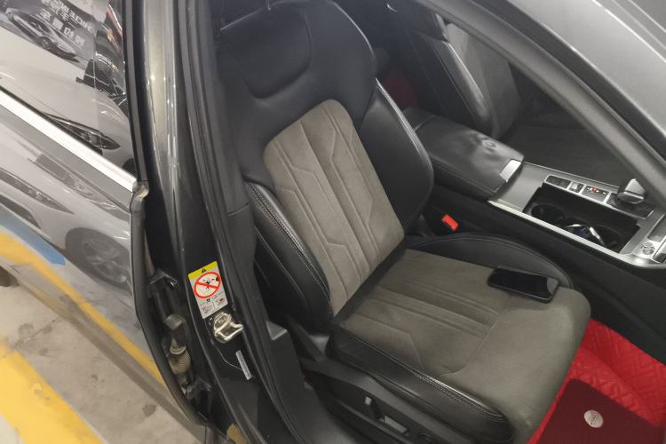 Used Audi A6L 2022 40 TFSI Luxury Dynamic Model Right Front Seat