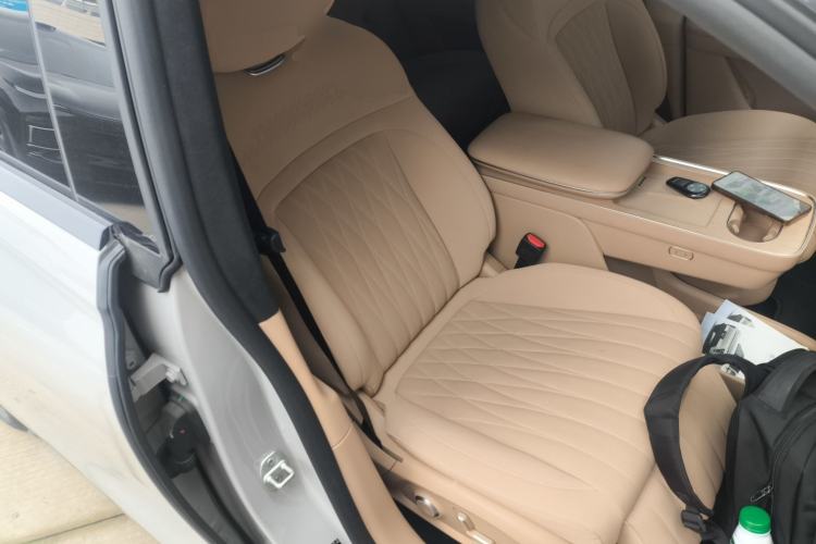 Used EXEED Star Era ET 2024 Extended-Range 240 Ultra All-Wheel Drive Right Front Seat