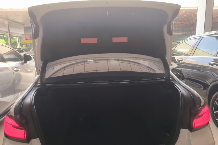 Used BMW 5 Series 2022 Restyled 525Li M Sport Package
