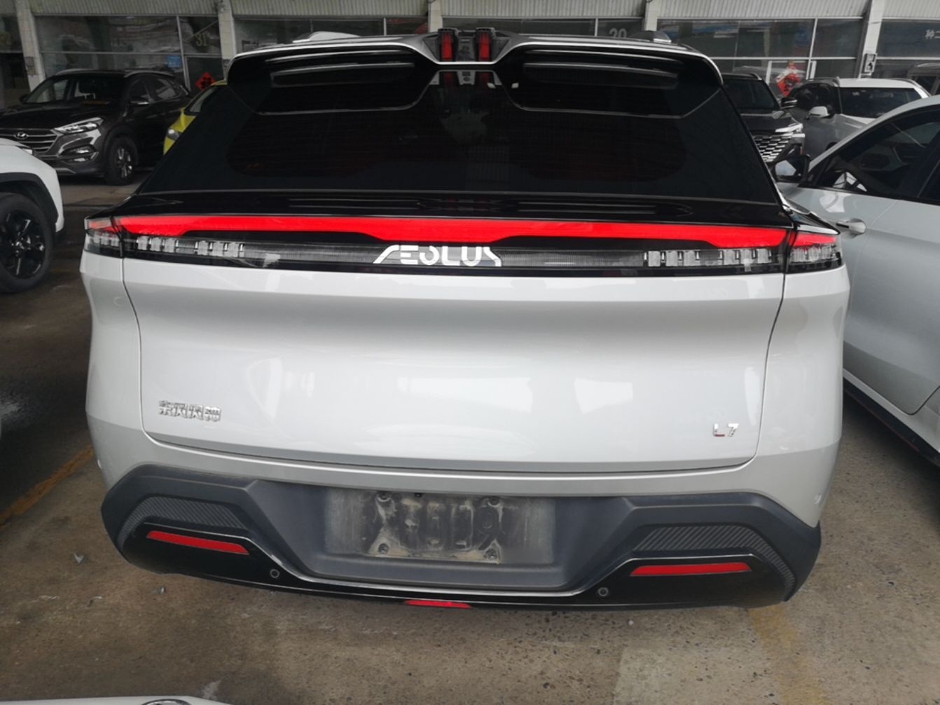 Dongfeng Aeolus L7 New Energy 2024 205 Plus — снимка 5