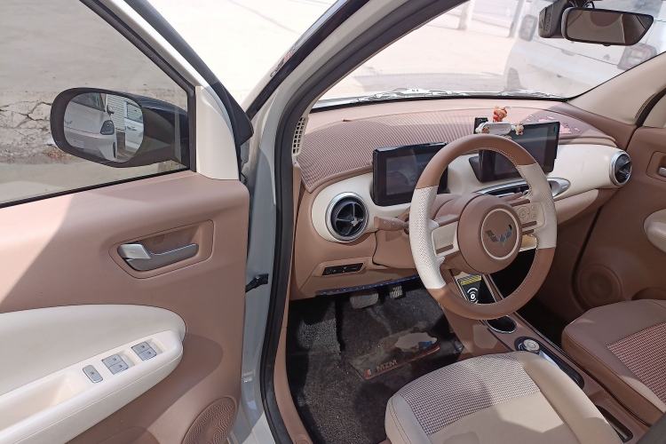 Used Wuling Hongguang MINIEV 2025 Four-Door Version Premium Edition
