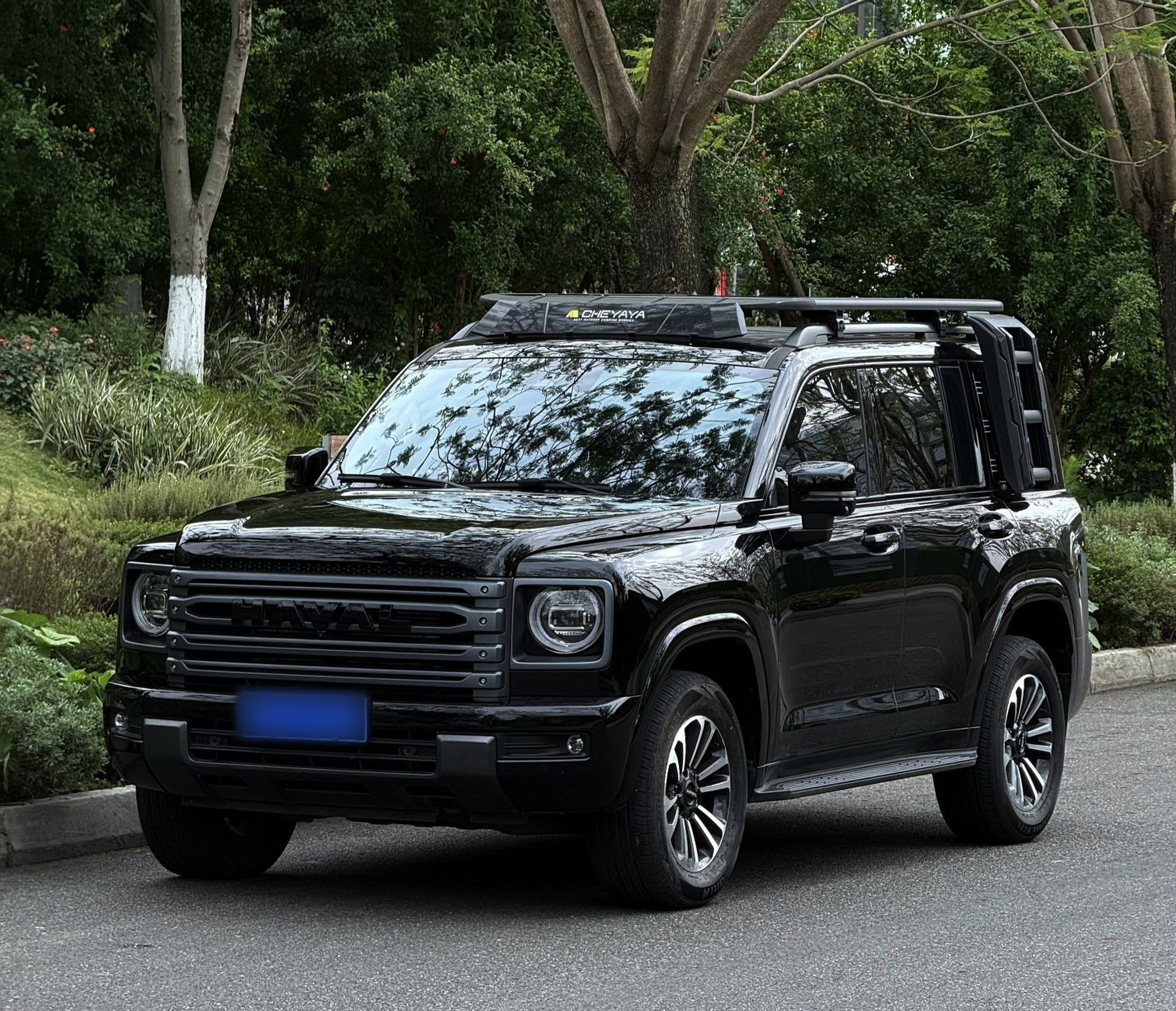 Под передней частью автомобиля