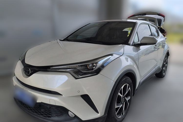 Used Toyota C-HR 2018 2.0L Luxury Sunroof Version China V Emission Standard