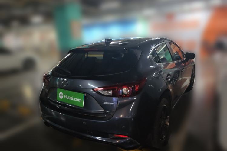 Used Mazda 3 Axela 2017 Hatchback 2.0L Automatic Sport Model China V Emission Standard
