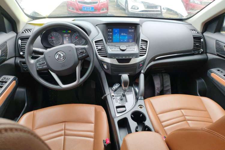 Used Dongfeng Fengdu MX5 2017 2.0L Automatic Urban Edition
