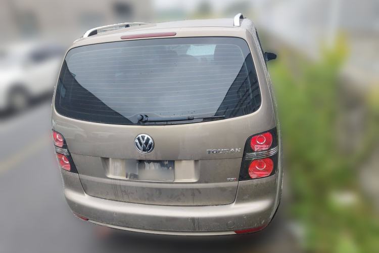 Used Volkswagen Touran 2015 1.4T Manual Comfort Edition 5-Seater
