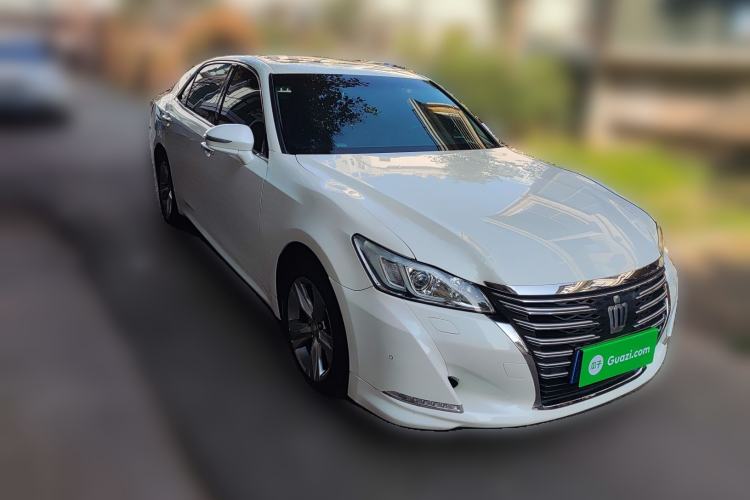 Used Toyota Crown 2015 2.0T Fashion Edition
