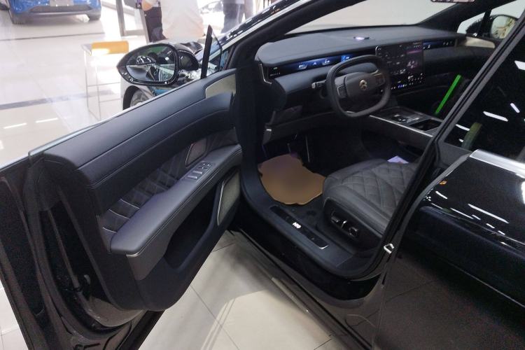 Used Nio ET9 2025 100 kWh