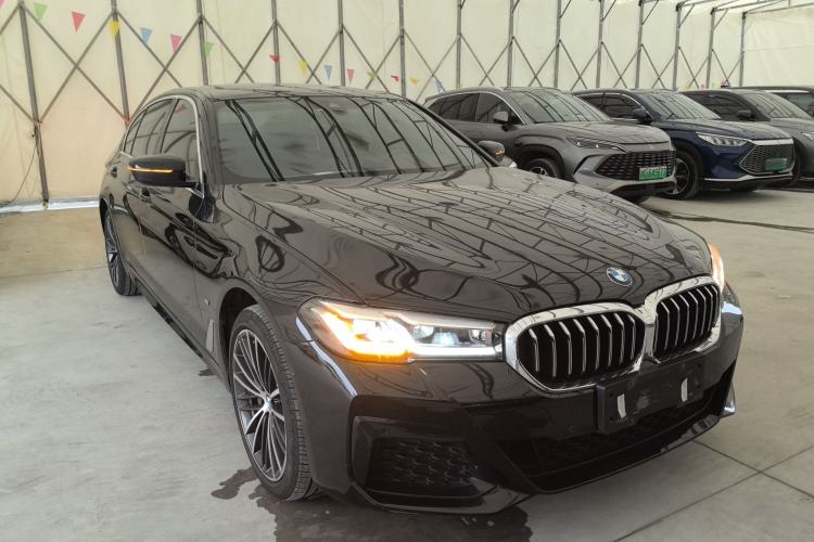 Used BMW 5 Series 2023 530Li Leading Model M Sport Package Front Right 45 Deg