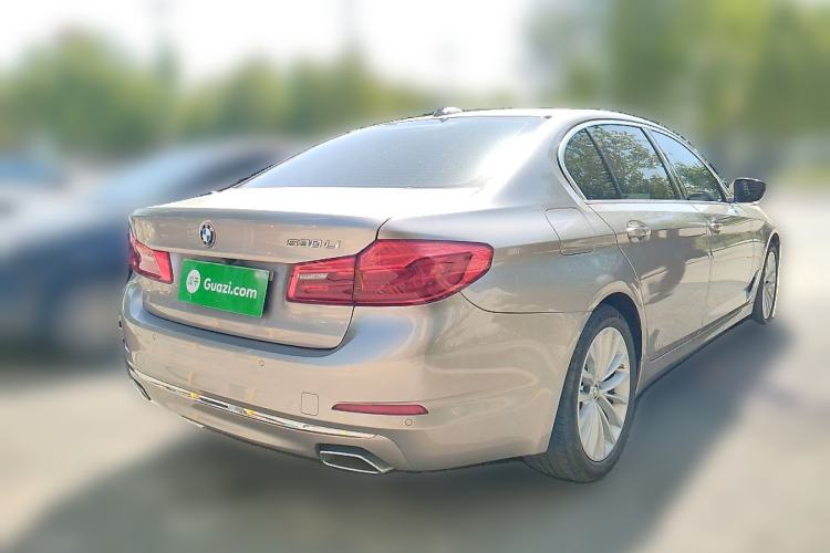Used BMW 5 Series 2019 Facelifted 530Li Leading Edition Luxury Package
