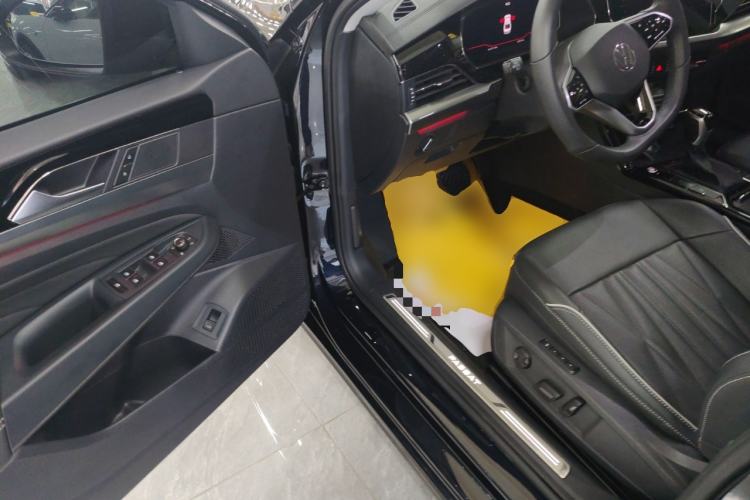 Used Volkswagen Passat 2022 330TSI Starry Luxury Edition Driver Seat