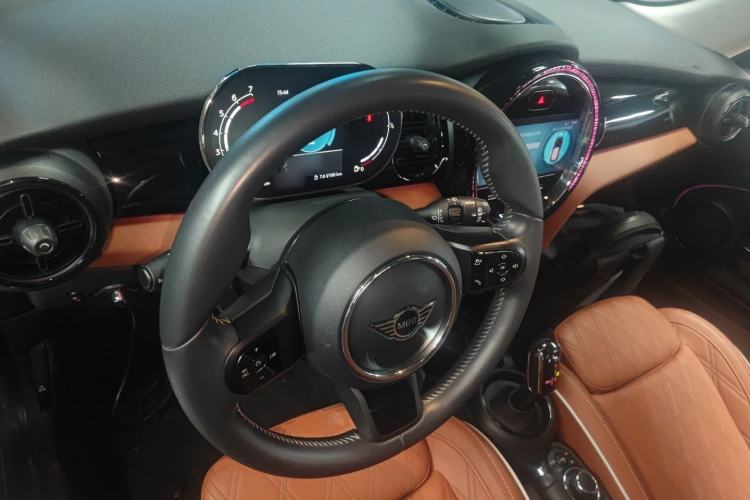 Used MINI 2022 Updated 1.5T COOPER Artist
