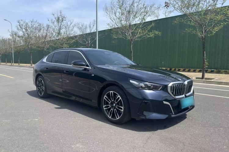 Used BMW 5 Series 2025 530Li Leading Model M Sport Package Exterior 8