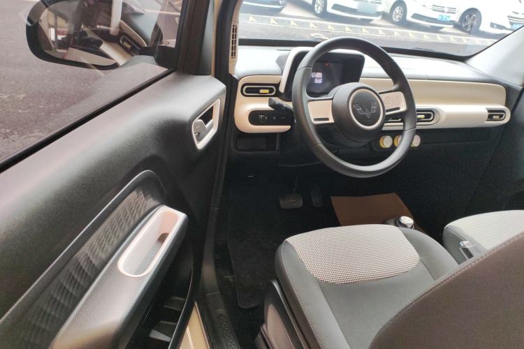 Used Wuling Hongguang MINIEV 2024 3rd Generation 215km Youth Edition
