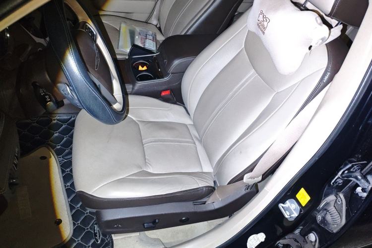 Used Chrysler 300C 2014 3.0L Excellence Edition Left Front Seat