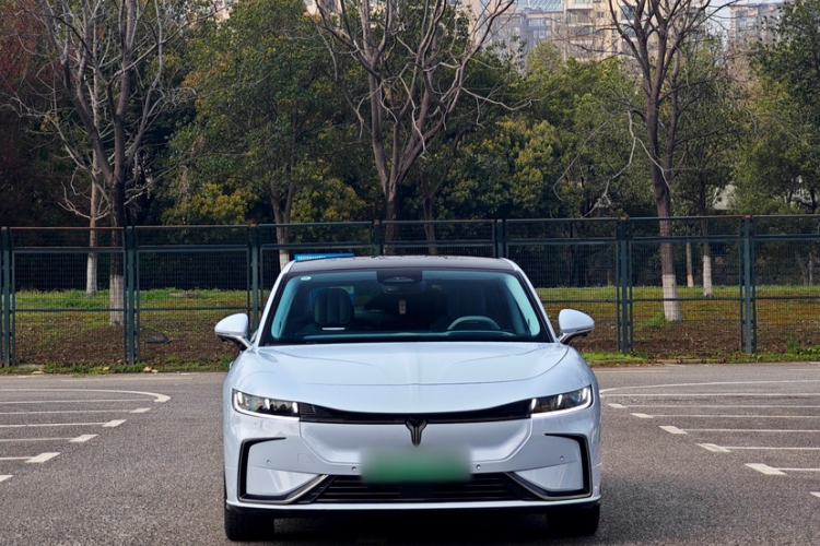 Used VOYAH PASSION 2023 Four-Wheel Drive Flagship Edition Exterior 8