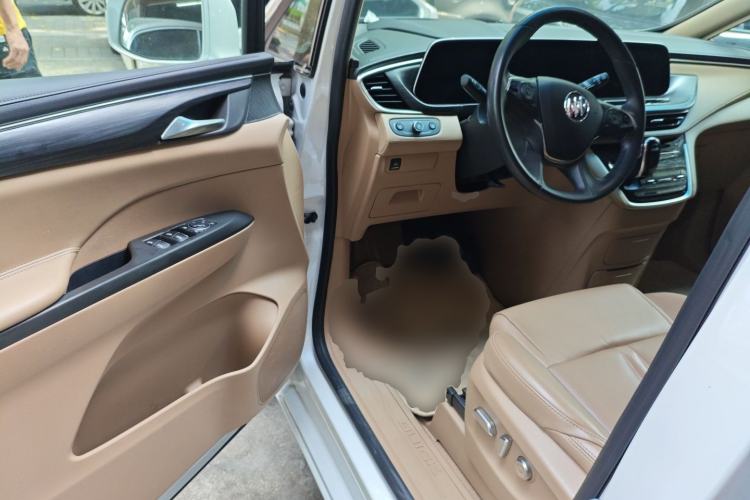 Used Buick GL8 2020 ES Land Cruiser 653T Luxury Model Driver Seat