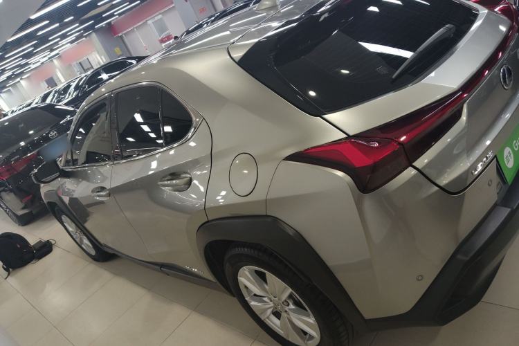 Used Lexus UX 2020 260h Explore & Adventure Edition
