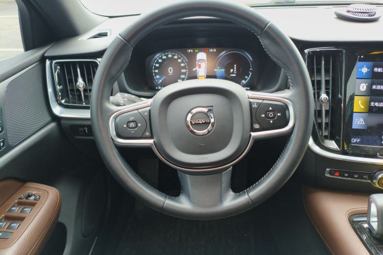 Used Volvo S60 New Energy 2022 T8 eDrive Hybrid All-Wheel Drive Smart Luxury Edition
