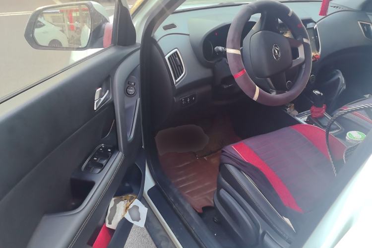 Used Hyundai ix25 2015 1.6L Automatic Two-Wheel Drive Smart GLS Trim Driver Seat