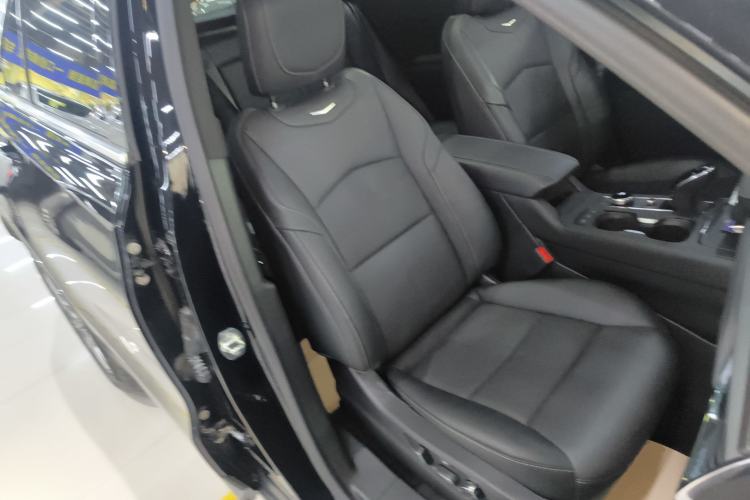 Used Cadillac XT4 2022 28T Two-Wheel Drive Prestige Version