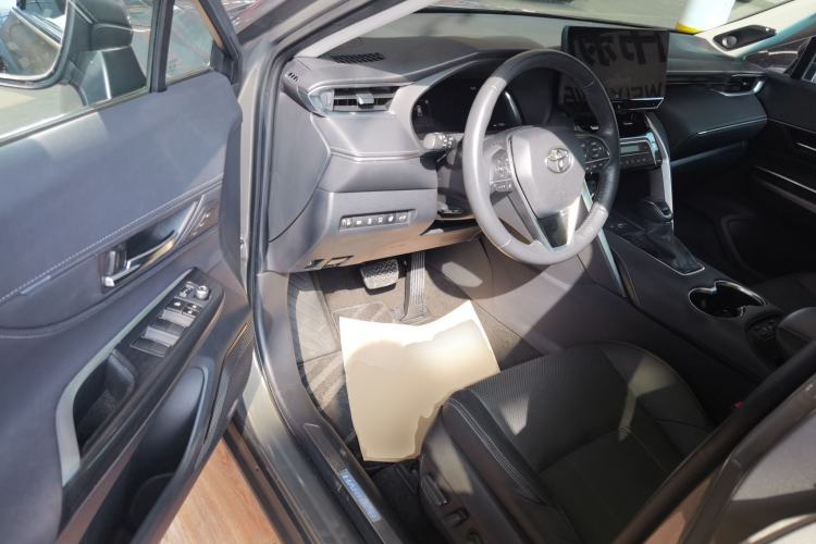 Used Toyota Harrier 2022 Dual-Engine 2.5L CVT Four-Wheel Drive Flagship Edition