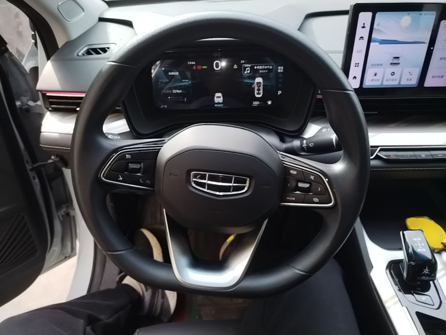 Geely Auto Emgrand L HiP 2024 Longteng Edition 1.5TD-DHT Pro 100KM Superior Model — снимка 13