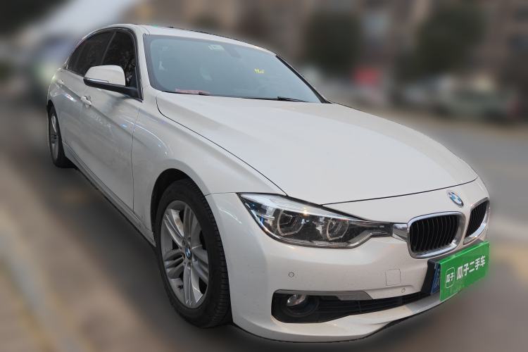 Used BMW 3 Series 2017 320Li Fashion Model Front Right 45 Deg