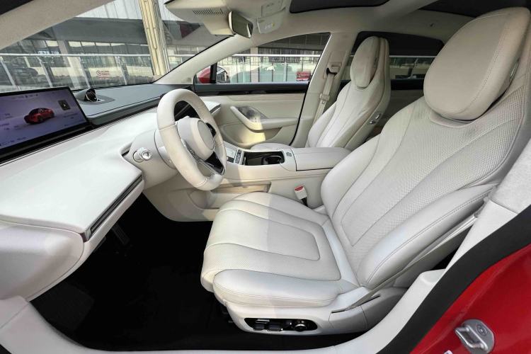 Used Hima Luxeed S7 2025 785 km Ultra