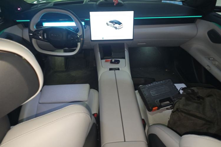 Used Lynk & Co Z10 2025 95 kWh 702 km All-Wheel Drive Intelligent Driving Ultra Center Console