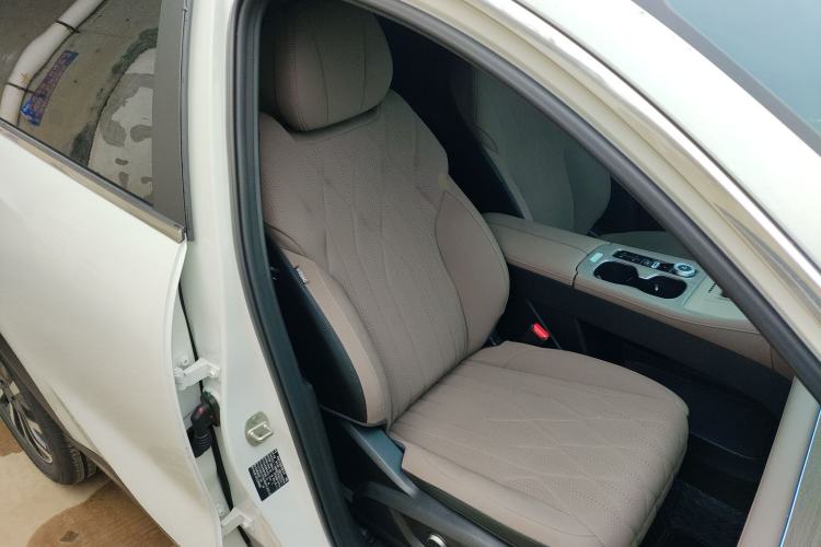 Used Chery Fengyun T8 2025 1.5T 130km Deluxe Version 5 Seats
